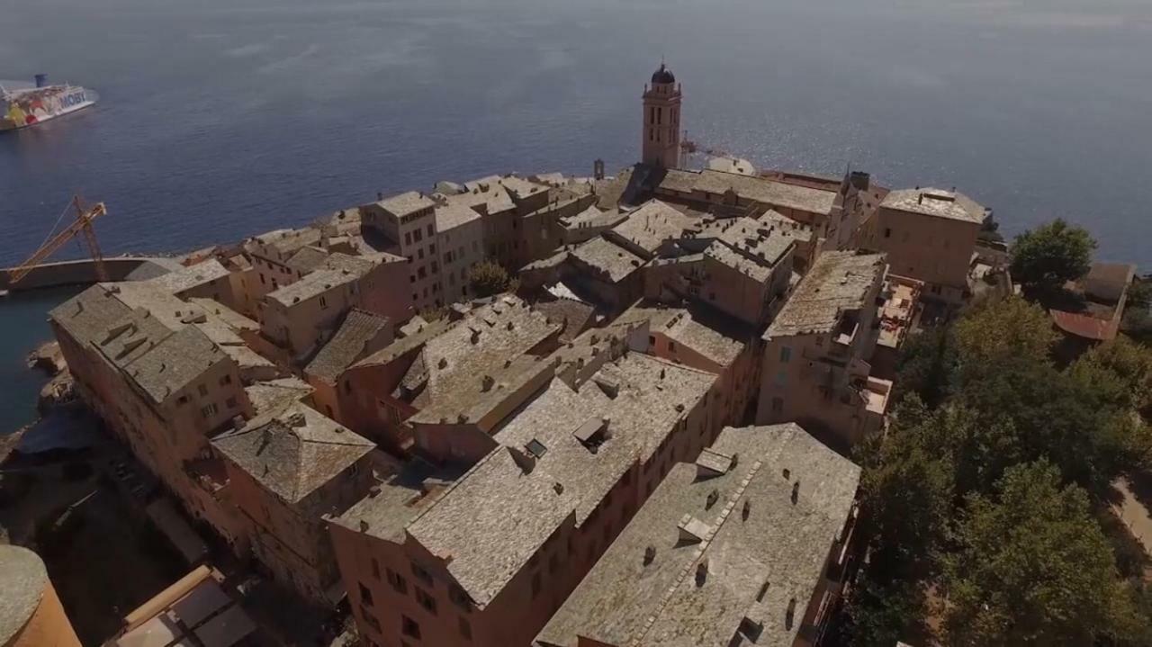 La Casa Di Sbiri Au Coeur De La Citadelle Apartment Bastia  Bagian luar foto
